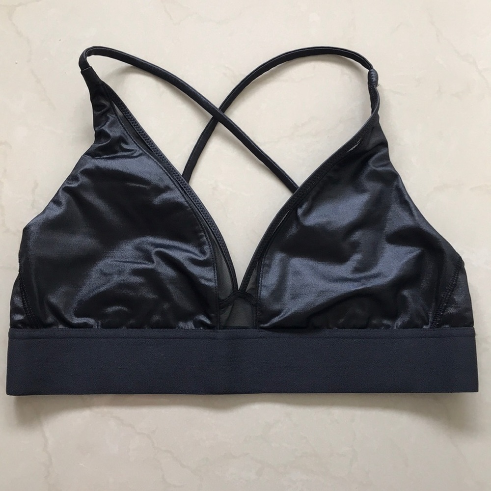 Auth. Victoria Secret sports bra